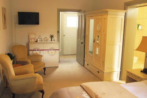 The Old Nunnery - Nambucca Heads Accommodation 3