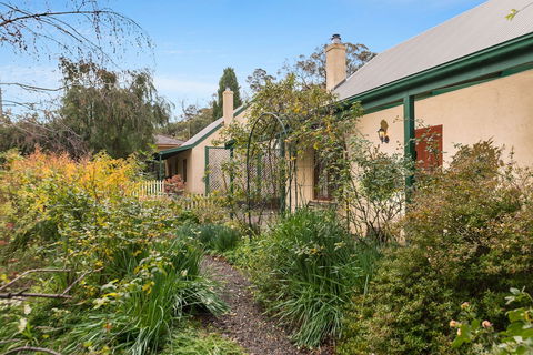 Country Pleasures B&B - Nambucca Heads Accommodation 5