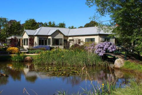Woodend Old School House - Nambucca Heads Accommodation 3