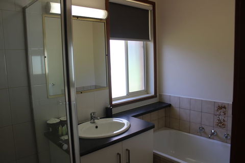 Australian Home Away At East Doncaster Andersons Creek 1 - Nambucca Heads Accommodation 4