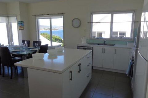 Chapman Street Townhouse Bellerive HobartTasmania - Nambucca Heads Accommodation 3
