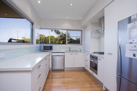 Two Bays Apartments - Nambucca Heads Accommodation 6