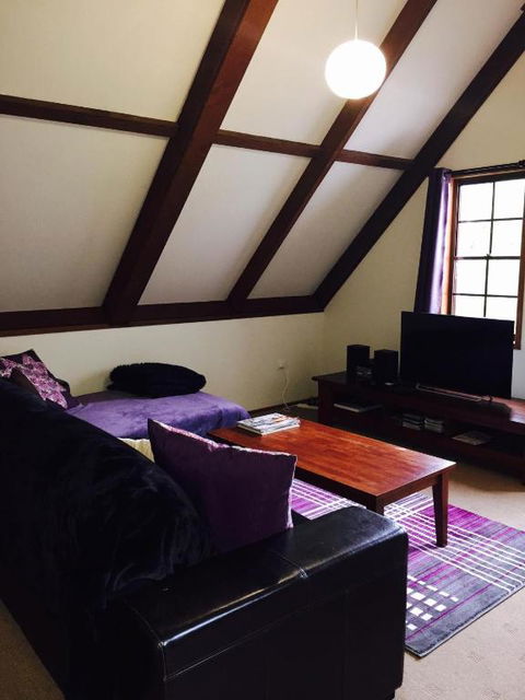 Dancing Waters Cottage - Nambucca Heads Accommodation 3