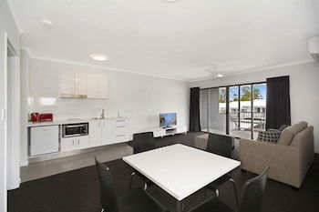 Cooroy Luxury Motel Apartments Noosa - Nambucca Heads Accommodation 4