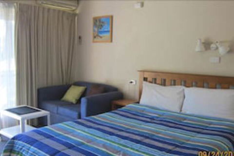 Mollymook Motel - Nambucca Heads Accommodation 4