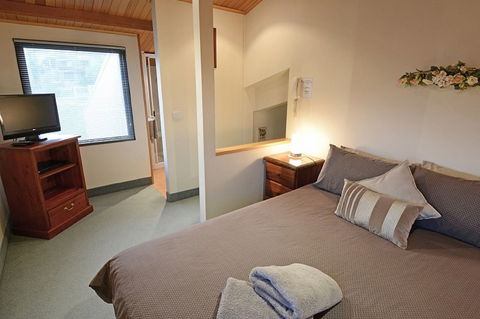 Falls Creek Country Club - Nambucca Heads Accommodation 4