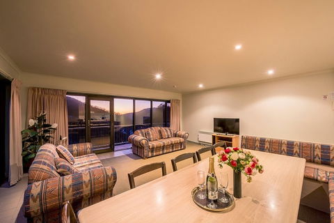 Falls Creek Country Club - Nambucca Heads Accommodation 3