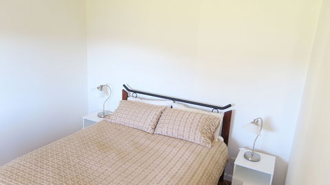 The Black Sparrow - Nambucca Heads Accommodation 2