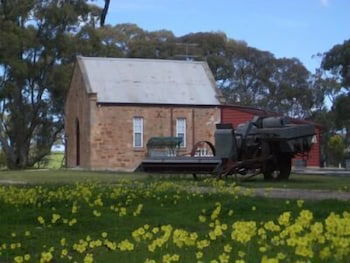 Clare Valley Cabins - Nambucca Heads Accommodation 1