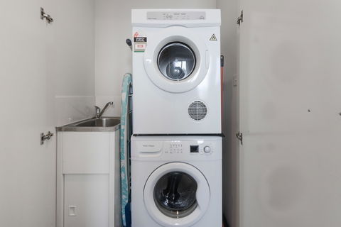 BOUTIQUE STAYS - Zinc 501 - Nambucca Heads Accommodation 2