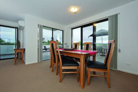 Accommodate Canberra - Century - Nambucca Heads Accommodation 0
