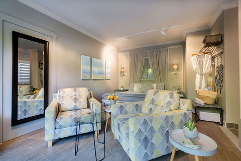 Sailaway Beach House - Nambucca Heads Accommodation 1