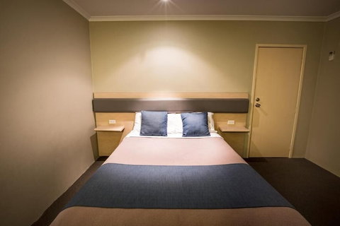 Lakeview Hotel Motel - Nambucca Heads Accommodation 1