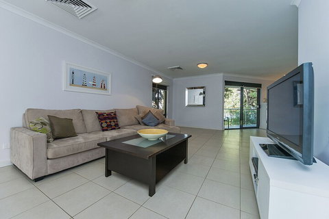 Yallingup Beach Resort - Nambucca Heads Accommodation 1