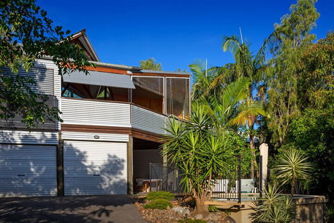 The Dome House - Nambucca Heads Accommodation 1