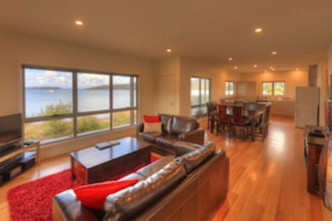Fairwinds - Essentially Tas - Nambucca Heads Accommodation 0