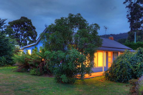 Fairwinds - Essentially Tas - Nambucca Heads Accommodation 5