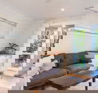 Surf Side Retreat - Nambucca Heads Accommodation