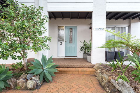 Surf Side Retreat - Nambucca Heads Accommodation 3