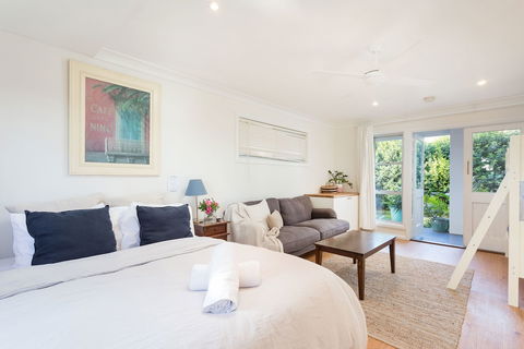 Surf Side Retreat - Nambucca Heads Accommodation 2