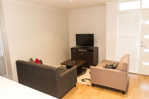 Stay Bathurst - Nambucca Heads Accommodation 3