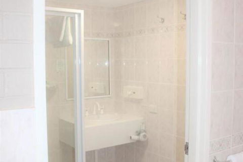 Canowindra Riverview Motel - Nambucca Heads Accommodation 7