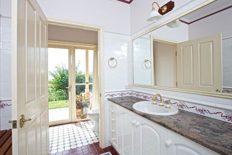 Tranquill Garden Hideaway - Nambucca Heads Accommodation 1