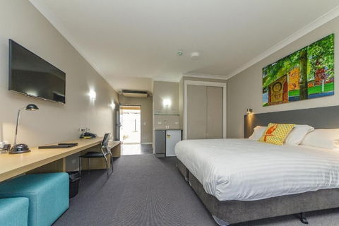 Cowra Services Club Motel - Nambucca Heads Accommodation 4