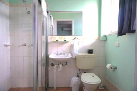Warners Bay Hotel - Nambucca Heads Accommodation 2
