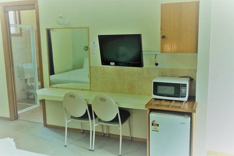 Gosford Inn Motel - Nambucca Heads Accommodation 2