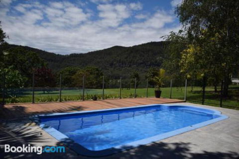 Whispers At Cedar Grove - Nambucca Heads Accommodation 2