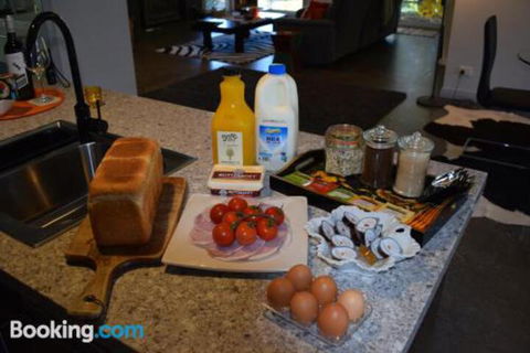 Whispers At Cedar Grove - Nambucca Heads Accommodation 4