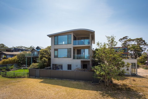 Rolling Waves 3 - Nambucca Heads Accommodation 3