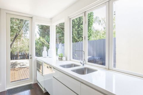 BOUTIQUE STAYS - South Yarra Lane - Nambucca Heads Accommodation 5