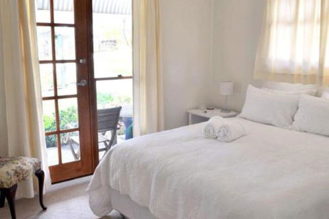 La Sila Homestead On Marrowbone Cutest Cottage In The Hunter With Killer Views - Nambucca Heads Accommodation 4