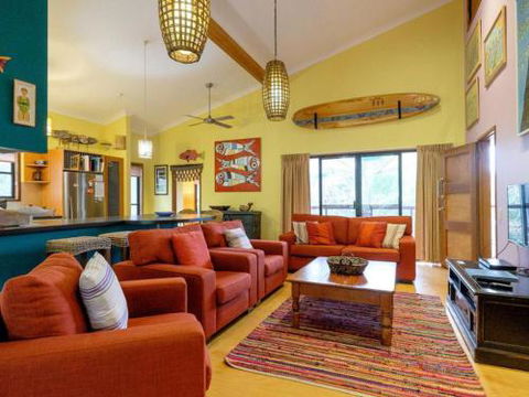 Five Bimba (Tractor House) - Nambucca Heads Accommodation 5