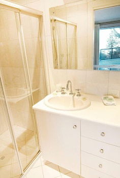 Baudin House - Nambucca Heads Accommodation 0