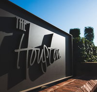 The Houston - Nambucca Heads Accommodation