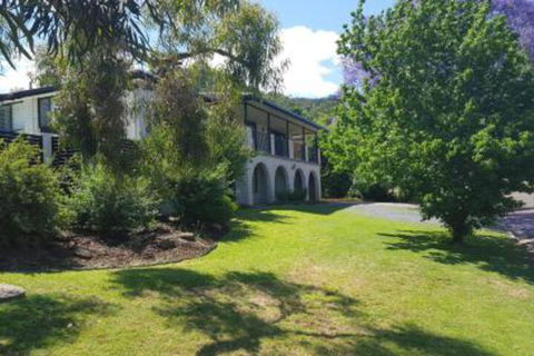 Tamworth Exclusive B & B - Nambucca Heads Accommodation 0