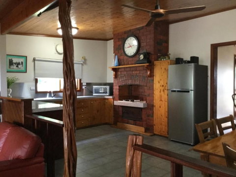 Bayview Boathouse - Nambucca Heads Accommodation 5