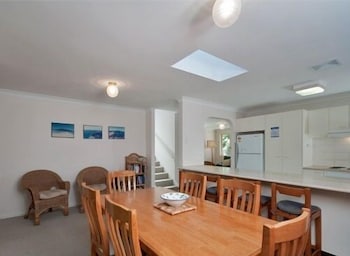 Bombora At Fingal Bay - Nambucca Heads Accommodation 6