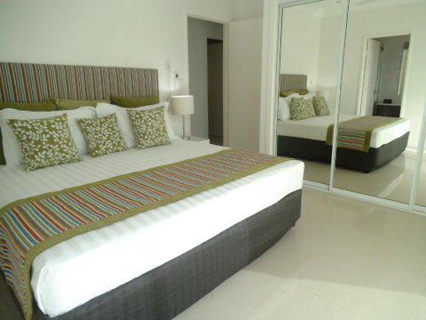Island Villas & Apartments - Nambucca Heads Accommodation 2