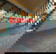 Michael's Golden Hen - Nambucca Heads Accommodation