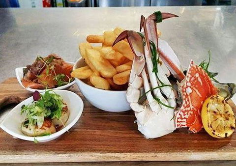 Lighthouse Beach Cafe - Nambucca Heads Accommodation 18