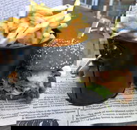 Sit By The Corner Cafe - Nambucca Heads Accommodation