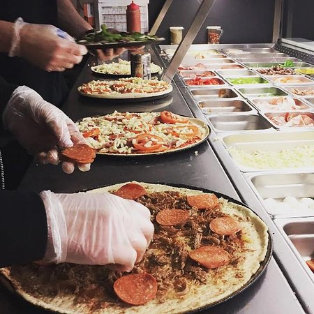 Crust Gourmet Pizza Bar Shellharbour - Nambucca Heads Accommodation 0