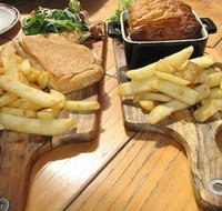 George Harcourt Inn - Nambucca Heads Accommodation