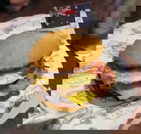 Burgers Fries Shakes - Nambucca Heads Accommodation