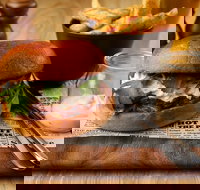 Eltham Hotel Bistro - Nambucca Heads Accommodation