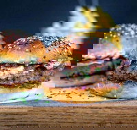 Singh Thai Restaurant - Nambucca Heads Accommodation